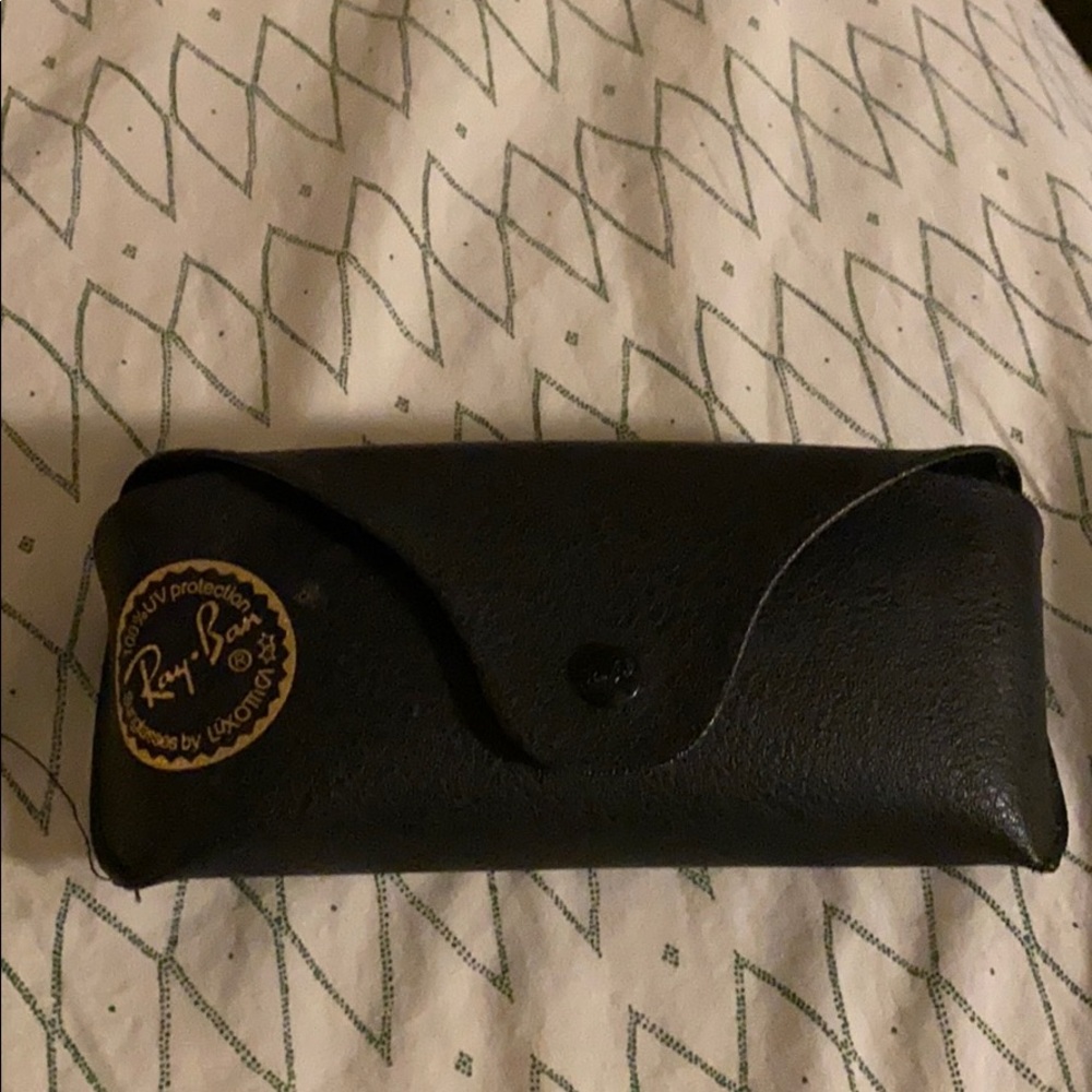 Ray Ban Leather glasses case!